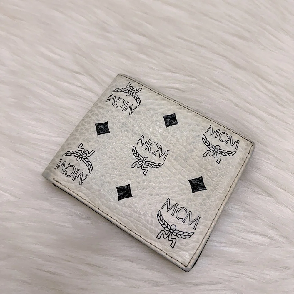 MCM - BLUE WHITE ALL LEATHER VISETOS BIFOLD WALLET